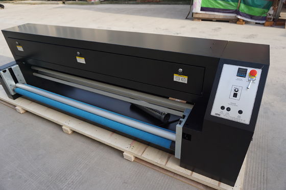 Rolo uniforme da sublimação da tintura do SÊNIOR 1600 da velocidade para rolar a unidade da fixação da cor do calefator