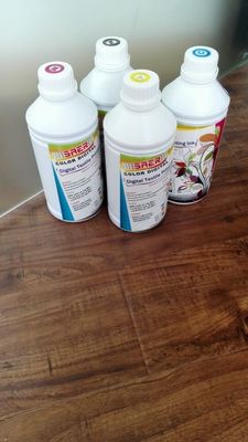 CMYK dirigem a tinta de impressão da sublimação de matéria têxtil da cópia para a tela do papel da sublimação