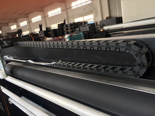 Plotador da tela do grande formato com o calefator para a factura exterior da bandeira do espelho