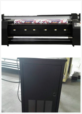 Grandes bandeiras feitas sob encomenda do carro da máquina de impressão 3200MM de matéria têxtil de Digitas do formato