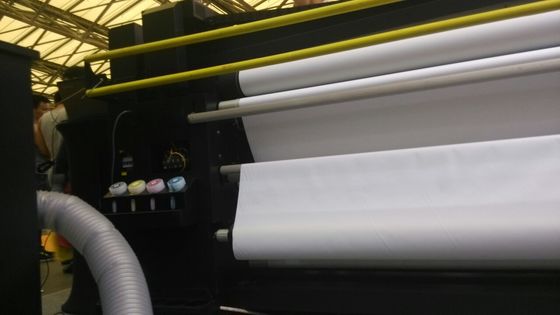 A máquina de impressão automática exterior da tela de Digitas para exposições embandeira/bandeira