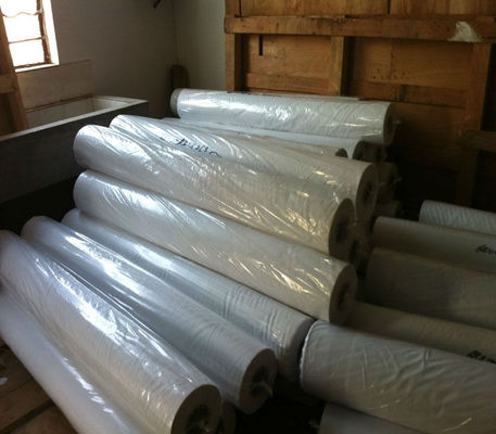 A tela da impressão da sublimação de Digitas com urdidura revestida fez malha o poliéster