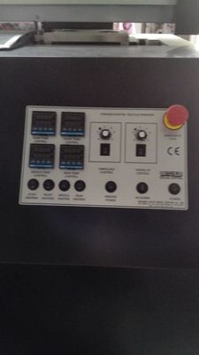 Parte externa da máquina de impressão de matéria têxtil de Digitas do grande formato/máquina impressão 2.2m da bandeira